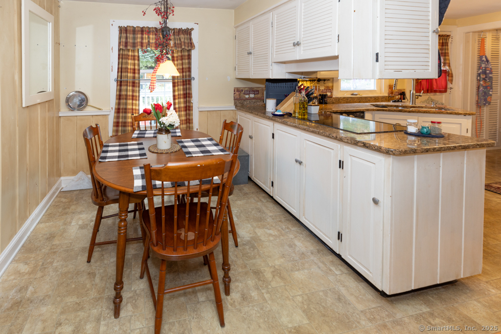 46 Hemlock Drive Deep River, CT 06417 - Photo 2 of 40