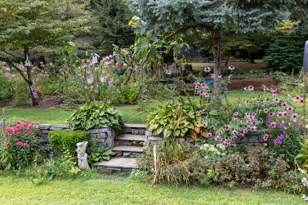 46 Hemlock Drive Deep River, CT 06417 - Photo 9 of 40