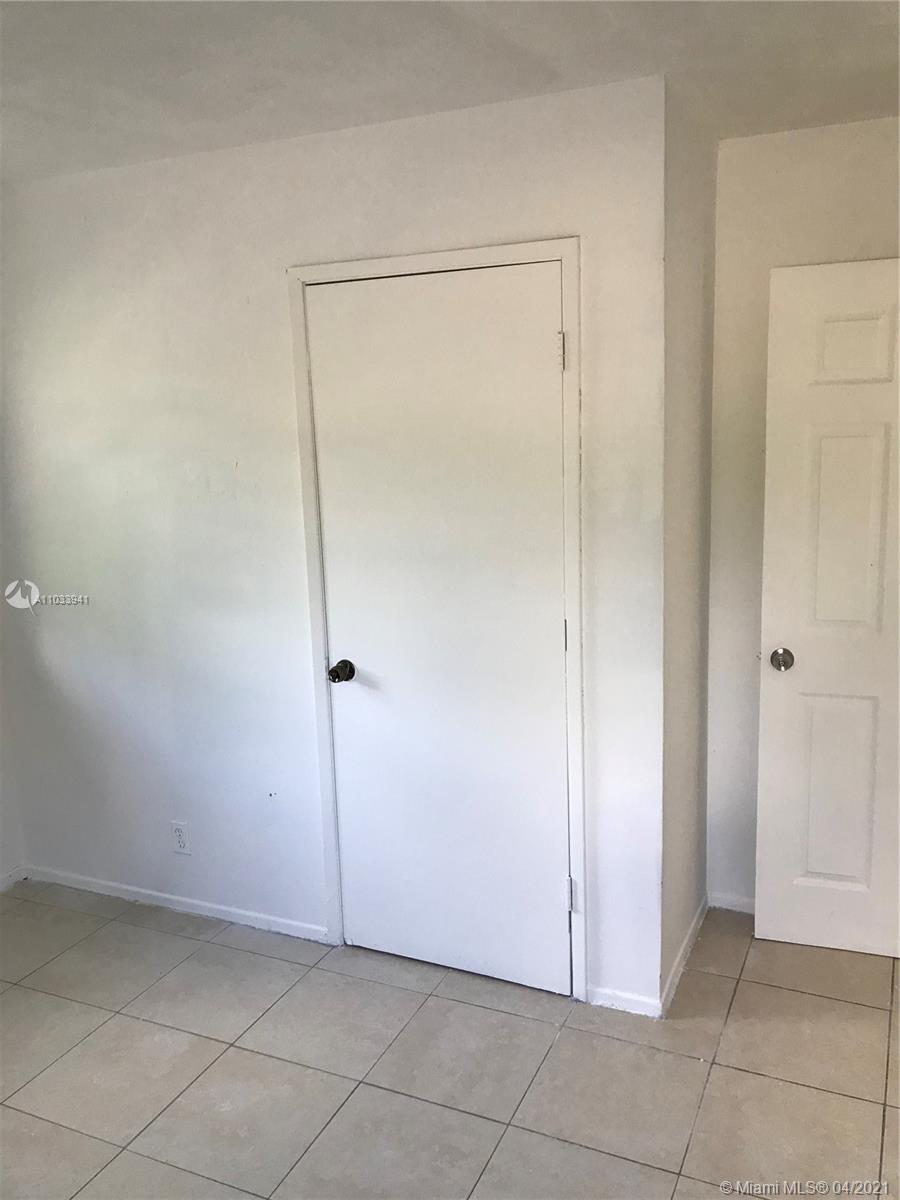 1200 Avenue R Riviera Beach, FL 33404 - Photo 12 of 18 Gallery Image 12