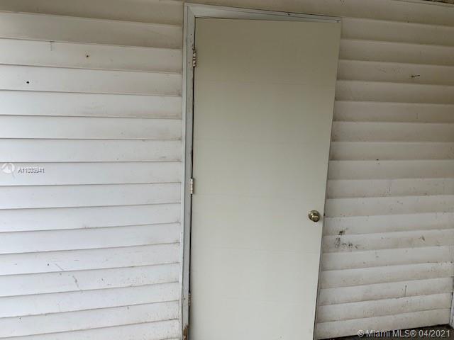 1200 Avenue R Riviera Beach, FL 33404 - Photo 13 of 18 Gallery Image 13