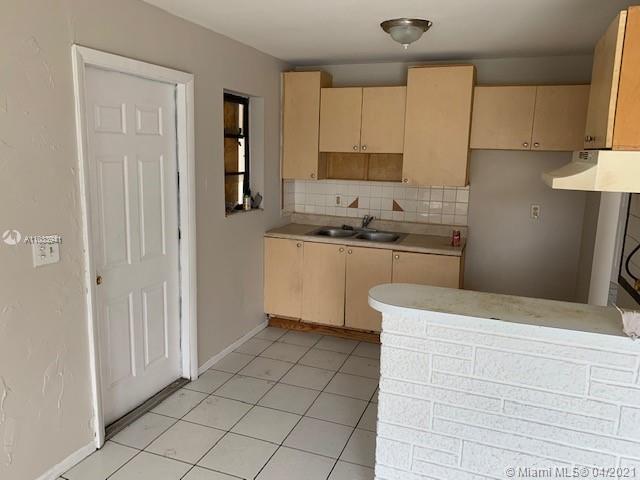 1200 Avenue R Riviera Beach, FL 33404 - Photo 18 of 18 Gallery Image 18