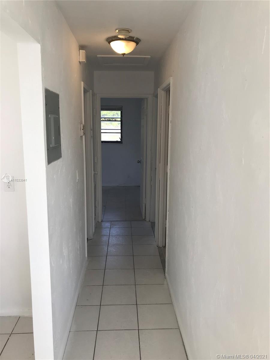 1200 Avenue R Riviera Beach, FL 33404 - Photo 9 of 18 Gallery Image 9