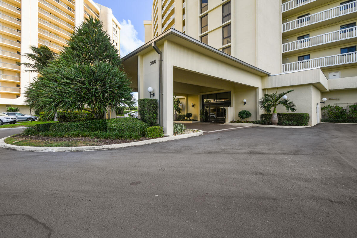 200 Ocean Trail Way, Unit 604 Jupiter, FL 33477 - Photo 2 of 44 Welcome to 200 Ocean Trail Way, Apt. 604