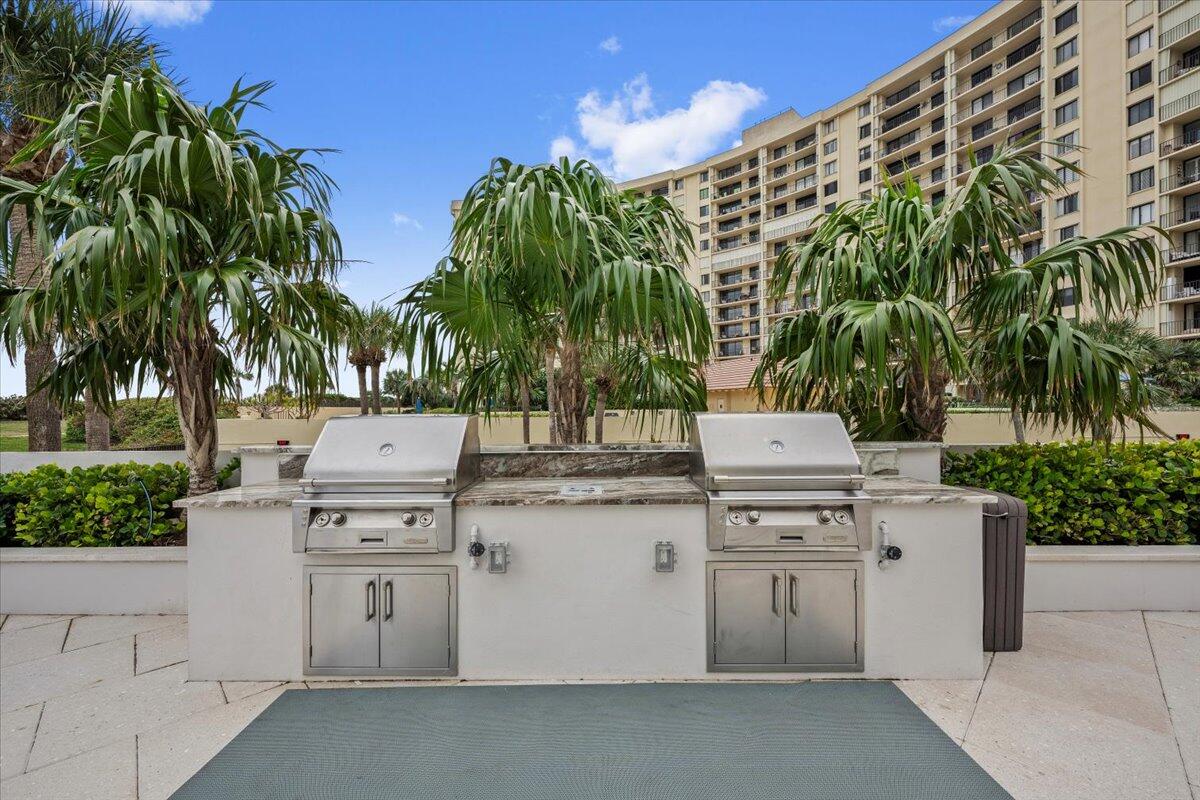 200 Ocean Trail Way, Unit 604 Jupiter, FL 33477 - Photo 26 of 44 Community Grille Area