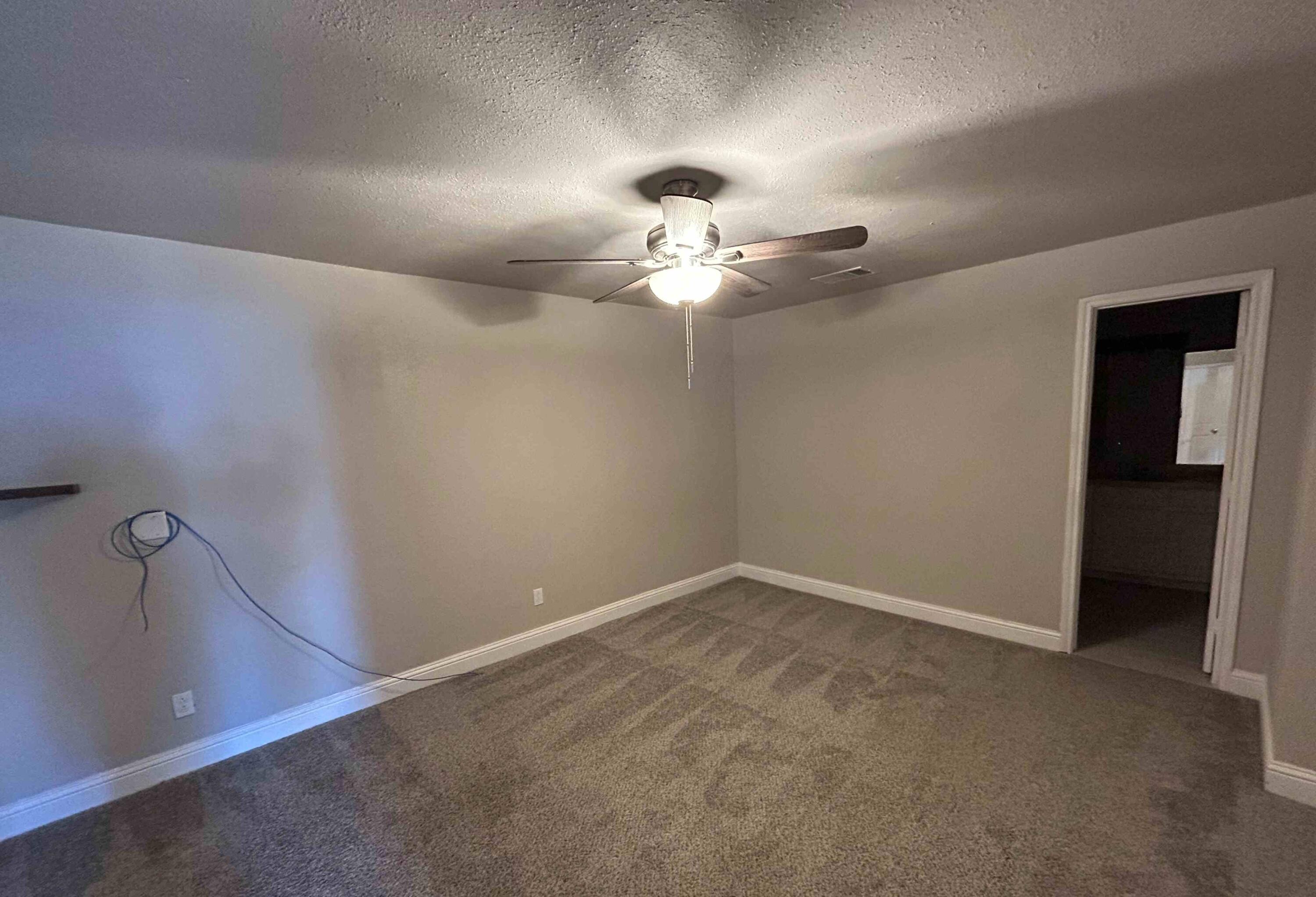 2221 39th Street Lubbock, TX 79412 - Photo 6 of 17 IMG_1140