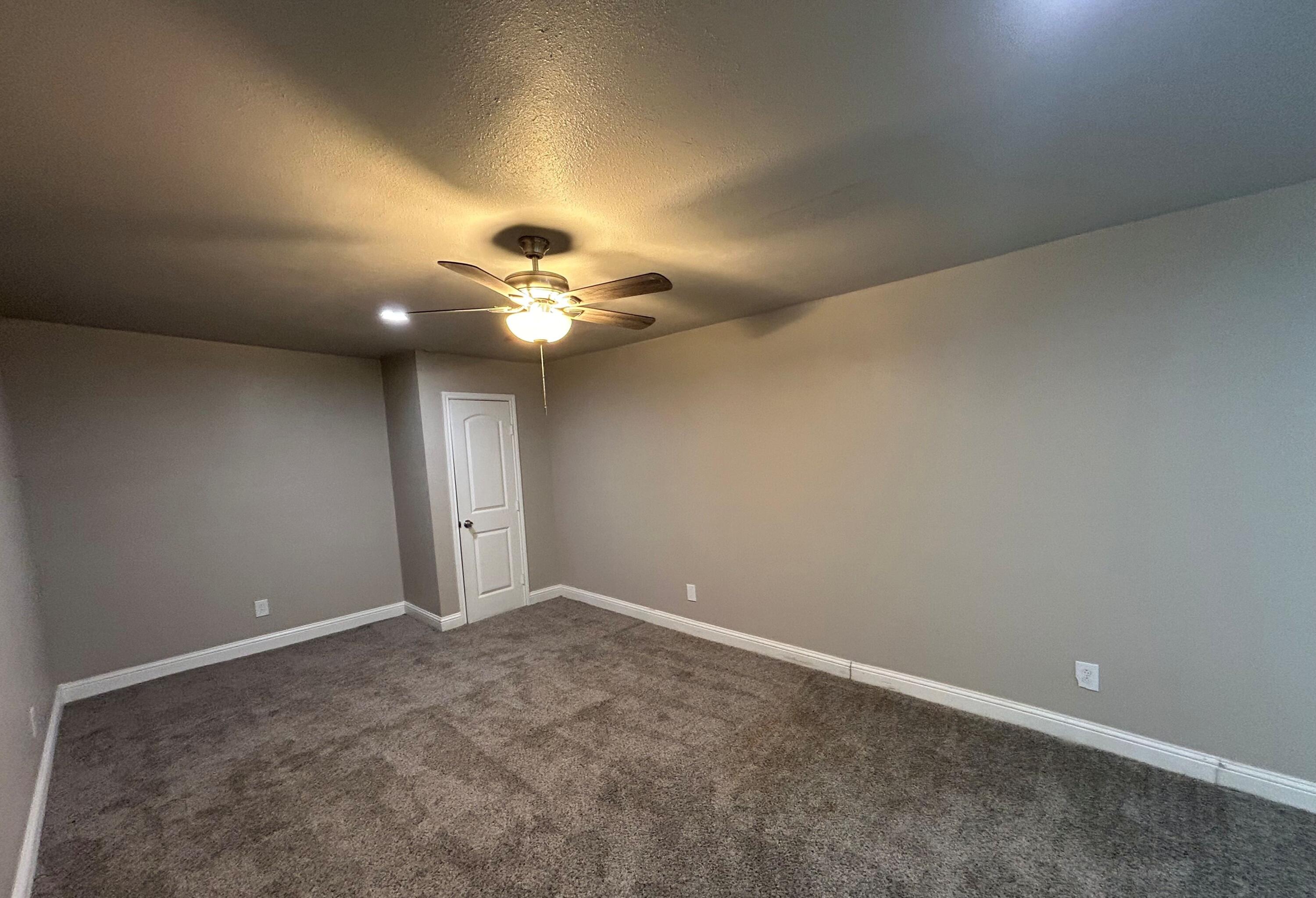 2221 39th Street Lubbock, TX 79412 - Photo 10 of 17 IMG_1153