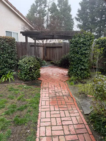 $425,000 | 3350 Spring Garden Drive, Turlock, CA 95382