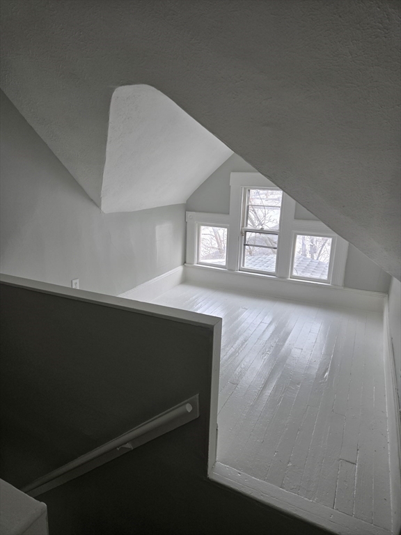 162 Northampton Avenue Springfield, MA 01109 - Photo 4 of 9