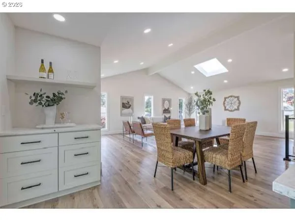 $765,000 | 3175 Glen Creek Road Northwest, Salem, OR 97304