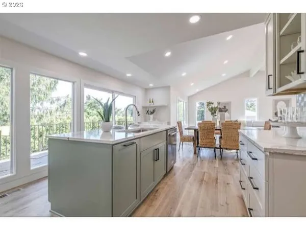 $765,000 | 3175 Glen Creek Road Northwest, Salem, OR 97304