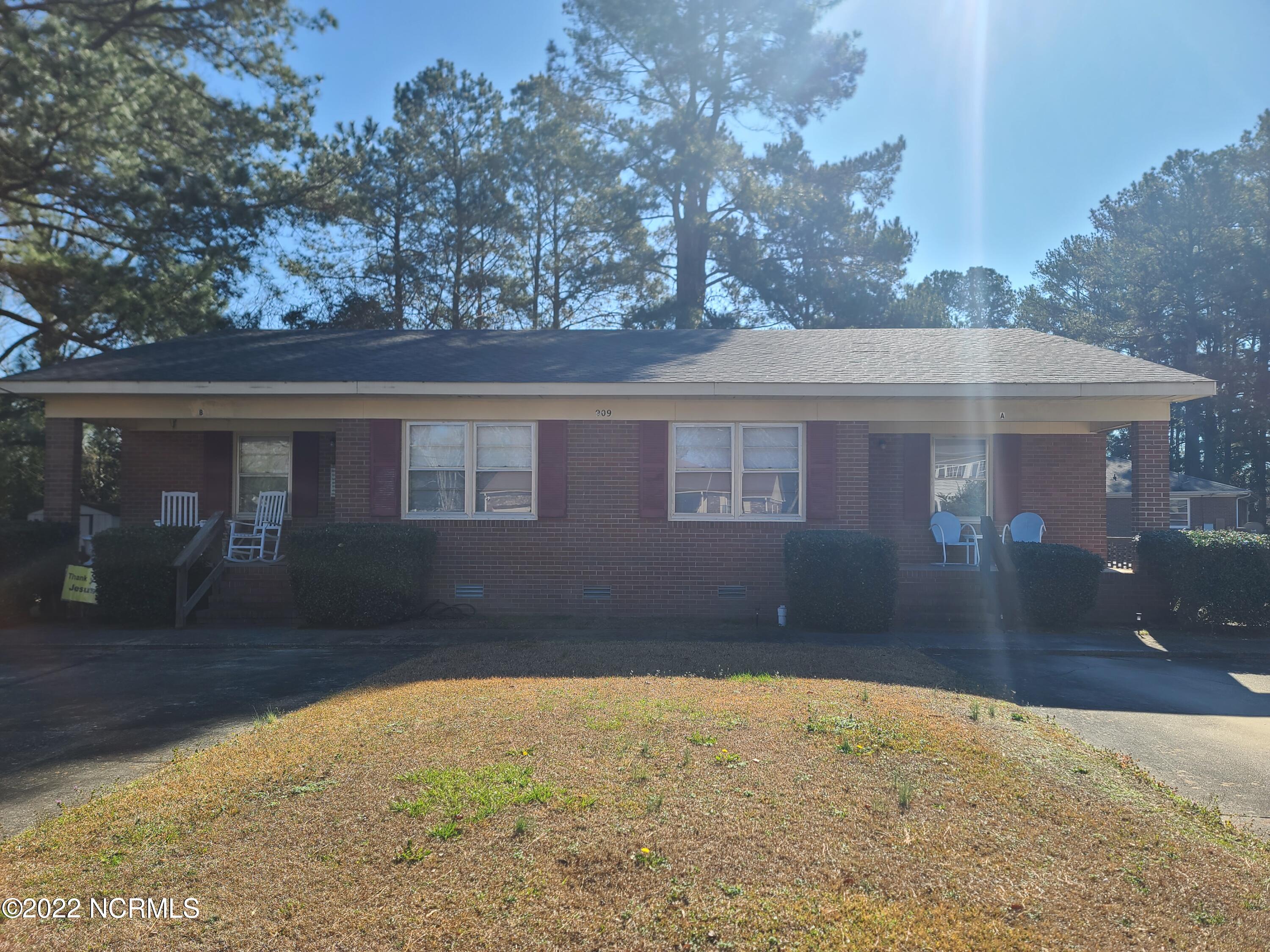 909 Phillips Road Kinston, NC 28504 - Photo 1 of 1 20220302_095944