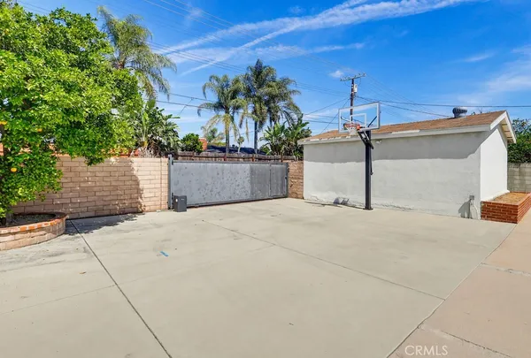 $4,500 | 20631 Parthenia Street, Winnetka, CA 91306