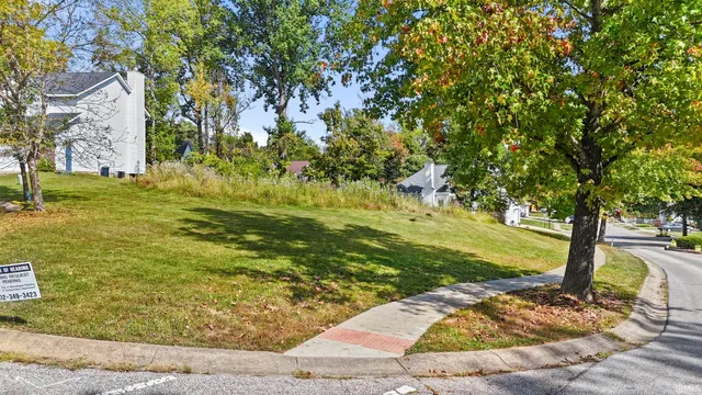 $90,000 | 1017 East Erin Court, Bloomington, IN 47401