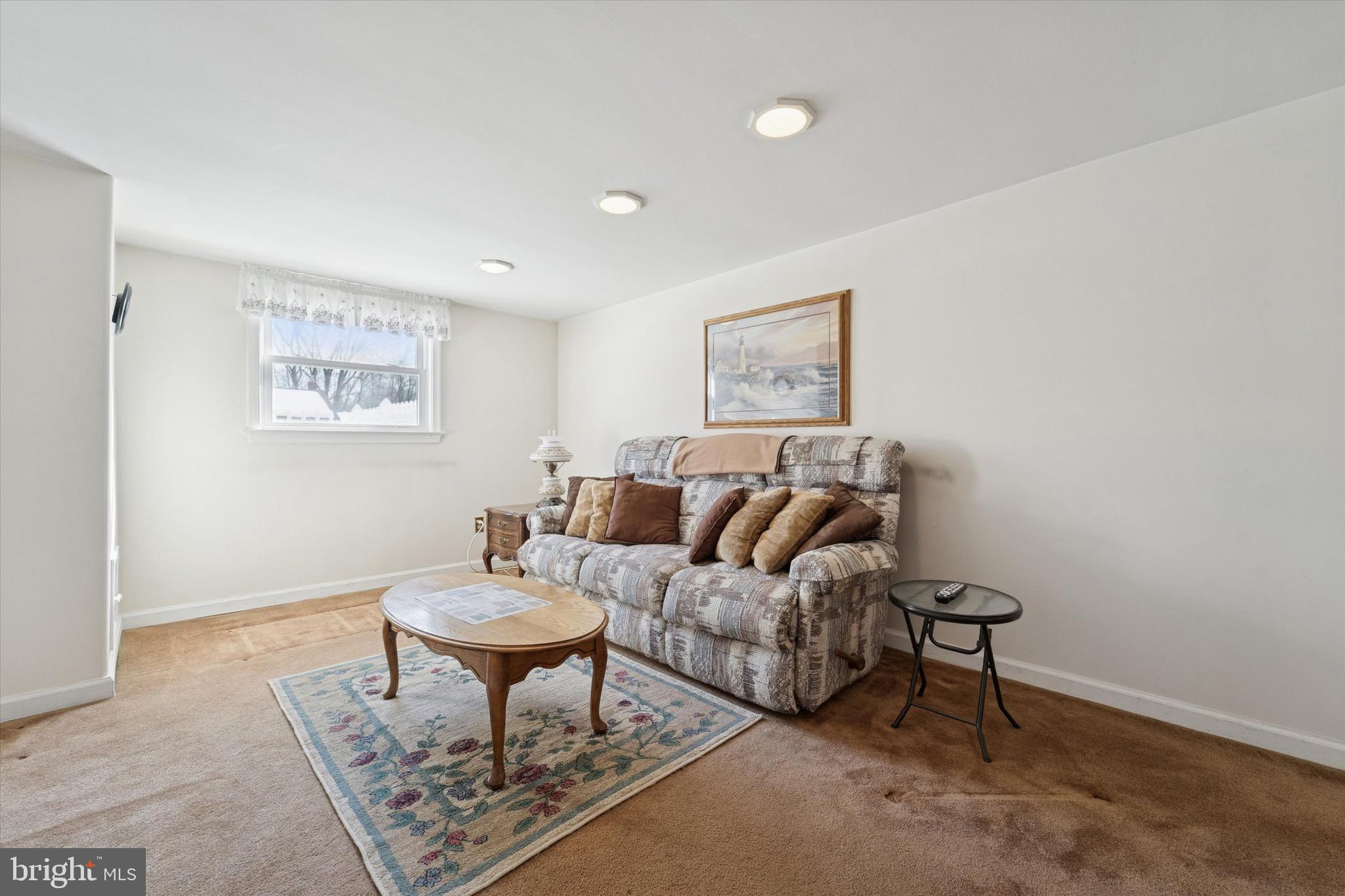 701 Cambridge Road Brookhaven, PA 19015 - Photo 16 of 25