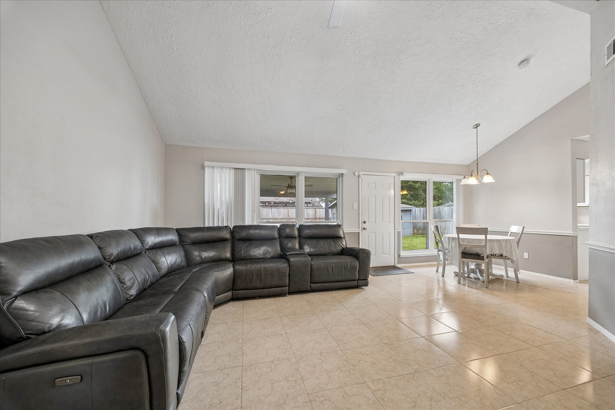 21015 Waymare Lane Spring, TX 77388 - Photo 2 of 18