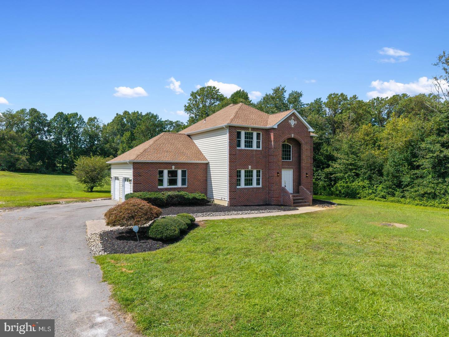 135 Avis Mill Road Pilesgrove, NJ 08098 - Photo 6 of 63 Gallery Image 6