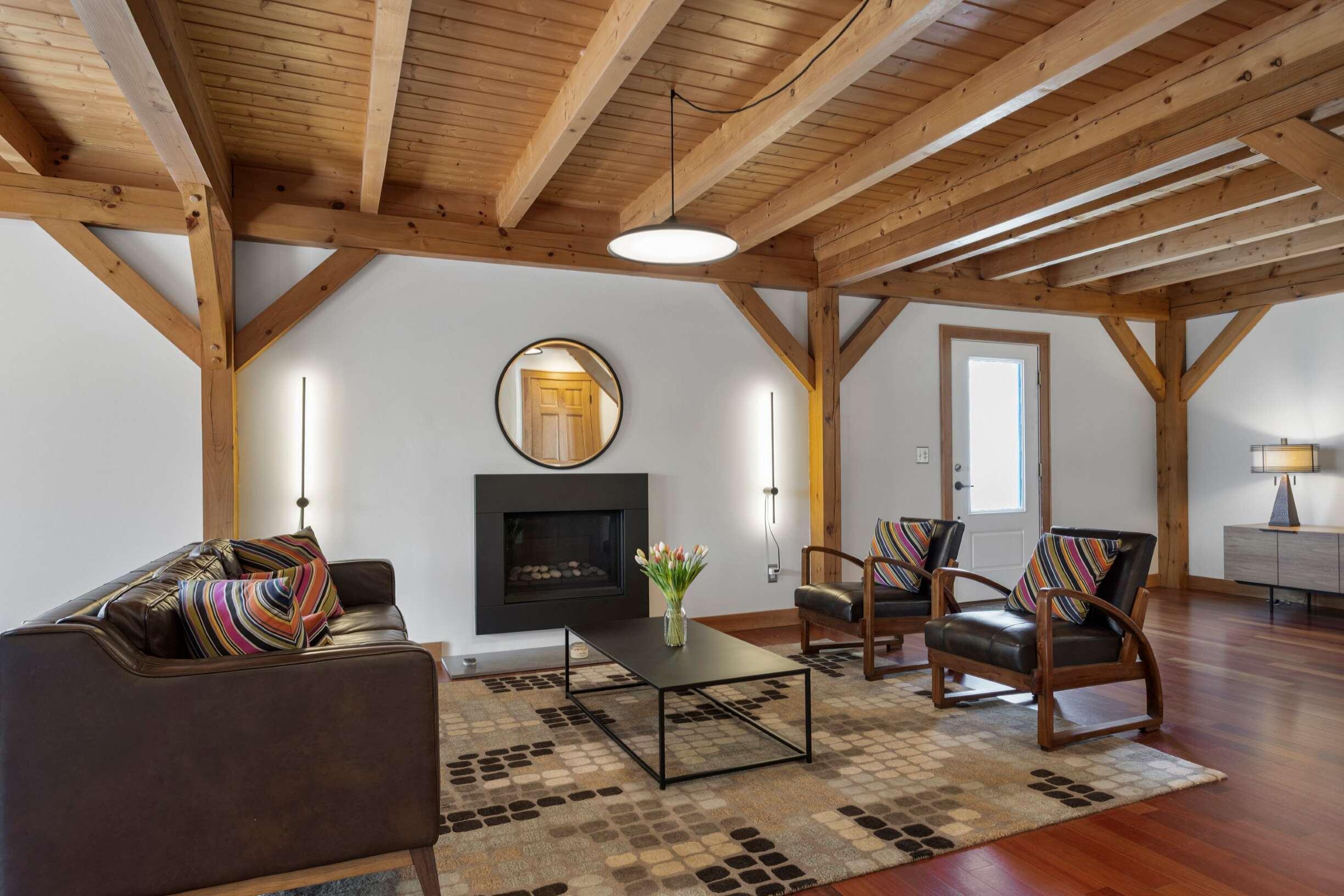 263 Long Sands Road York, ME 03909 - Photo 20 of 41 Living Room