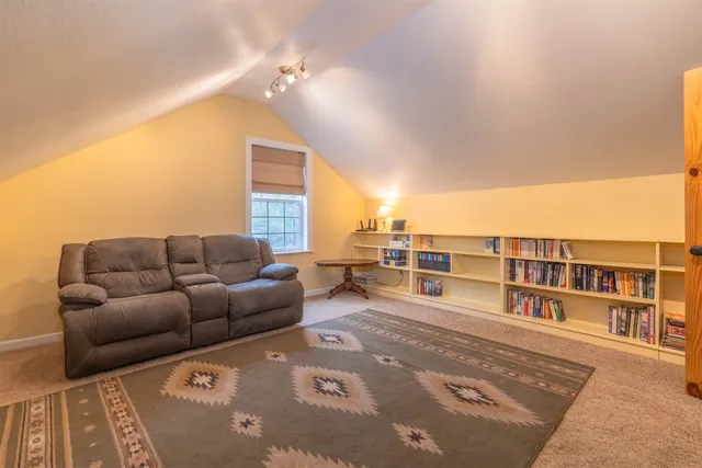 $760,000 | 20701 West South Bank Road, Nine Mile Falls, WA 99026