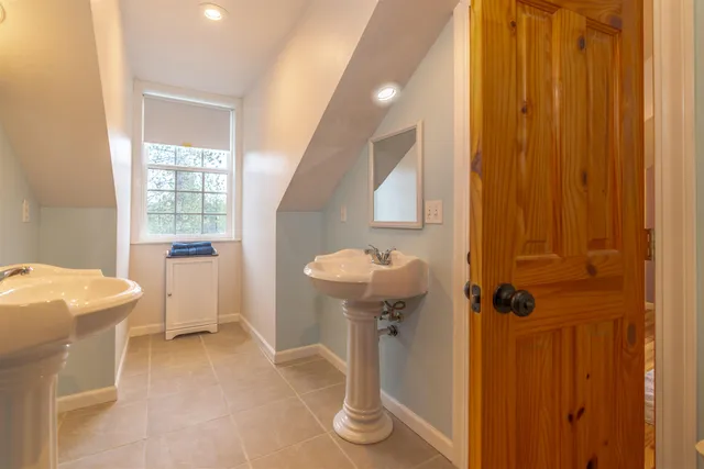 $760,000 | 20701 West South Bank Road, Nine Mile Falls, WA 99026