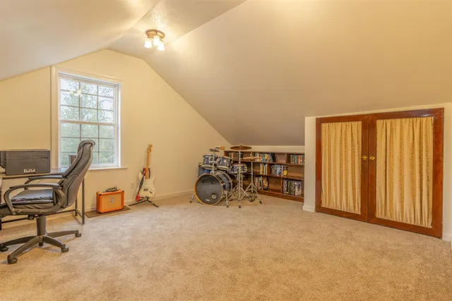 $760,000 | 20701 West South Bank Road, Nine Mile Falls, WA 99026