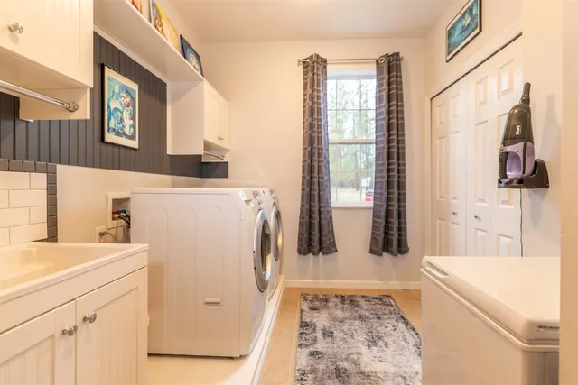 $760,000 | 20701 West South Bank Road, Nine Mile Falls, WA 99026