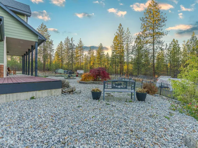 $760,000 | 20701 West South Bank Road, Nine Mile Falls, WA 99026