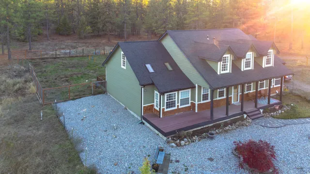 $760,000 | 20701 West South Bank Road, Nine Mile Falls, WA 99026