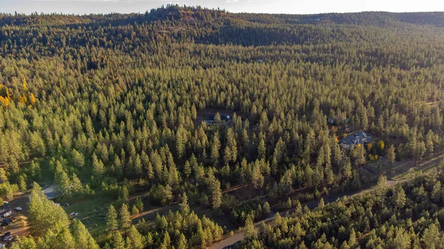 $760,000 | 20701 West South Bank Road, Nine Mile Falls, WA 99026