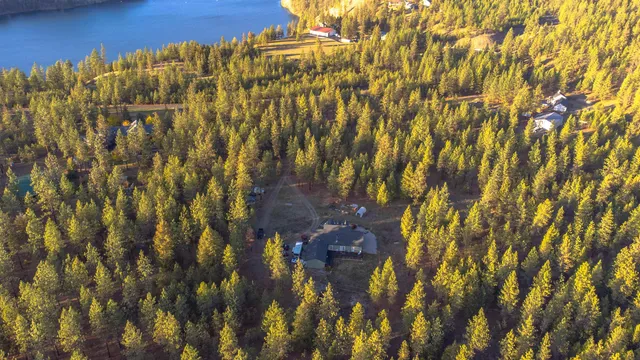 $760,000 | 20701 West South Bank Road, Nine Mile Falls, WA 99026