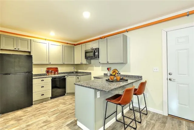 $2,400 | 327 Pine Street, Unit 2022, Pawtucket, RI 02860