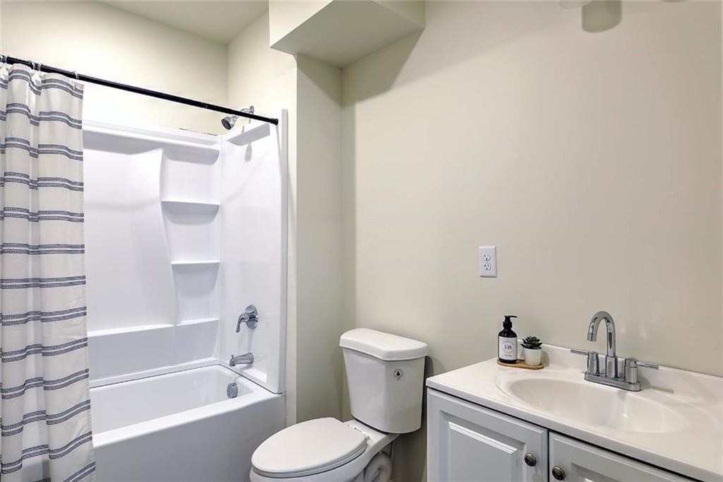 327 Pine Street, Unit 2022 Pawtucket, RI 02860 - Photo 6 of 8