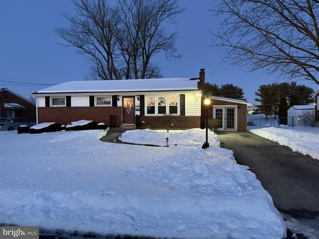 $264,900 | 902 Kiner Avenue, Lebanon, PA 17042