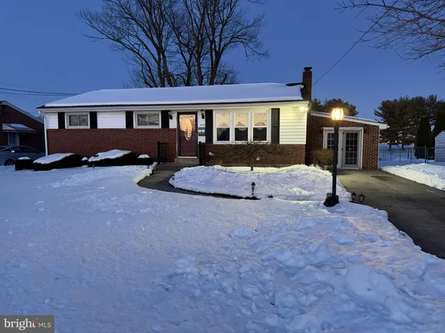 $264,900 | 902 Kiner Avenue, Lebanon, PA 17042