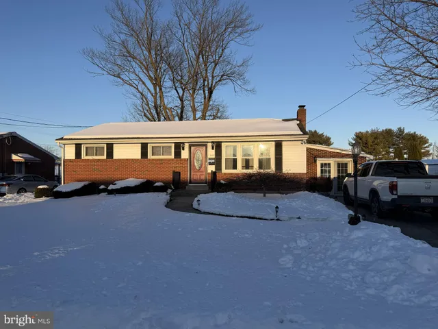 $264,900 | 902 Kiner Avenue, Lebanon, PA 17042