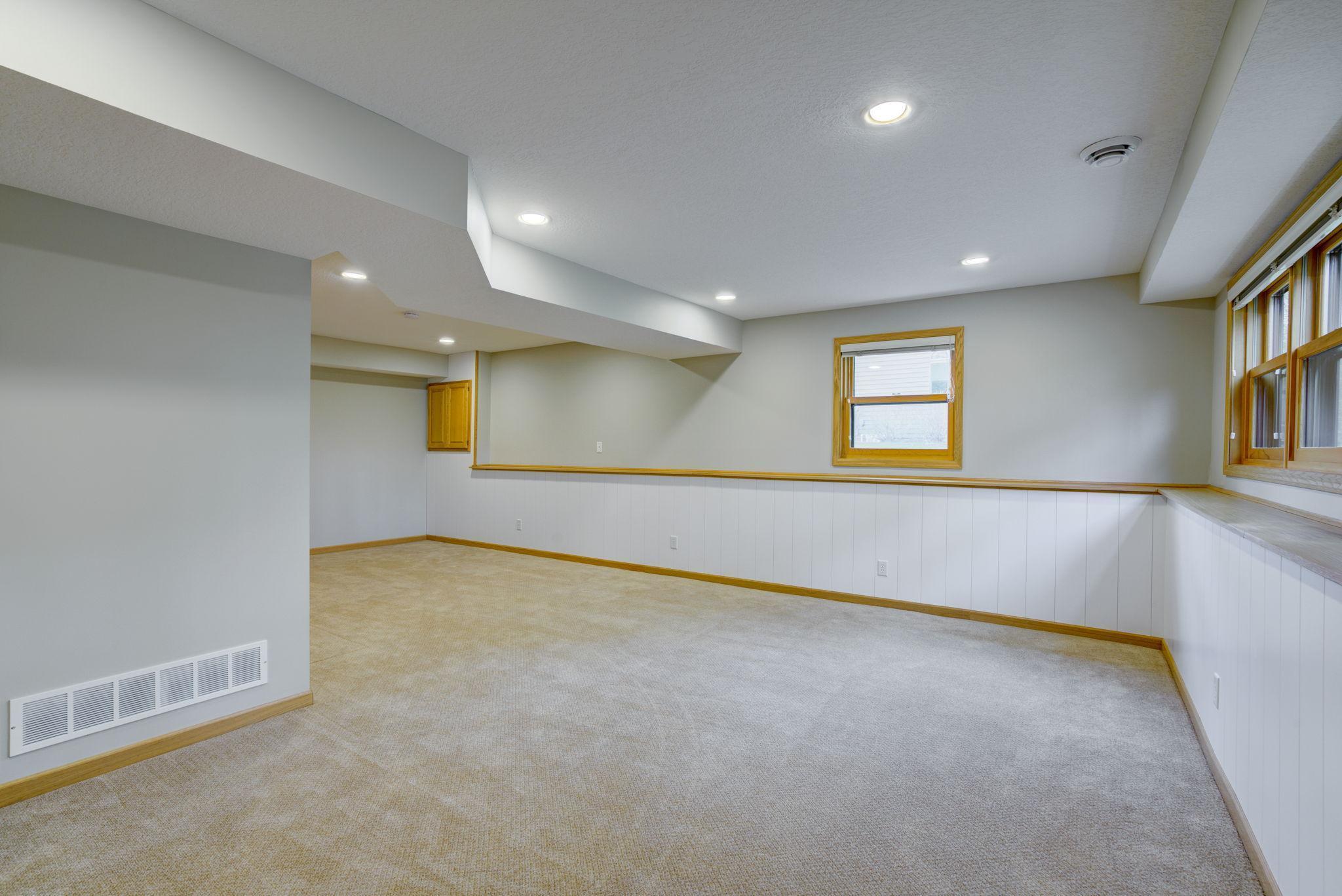 16620 North Manor Road Eden Prairie, MN 55346 - Photo 19 of 32 Gallery Image 19