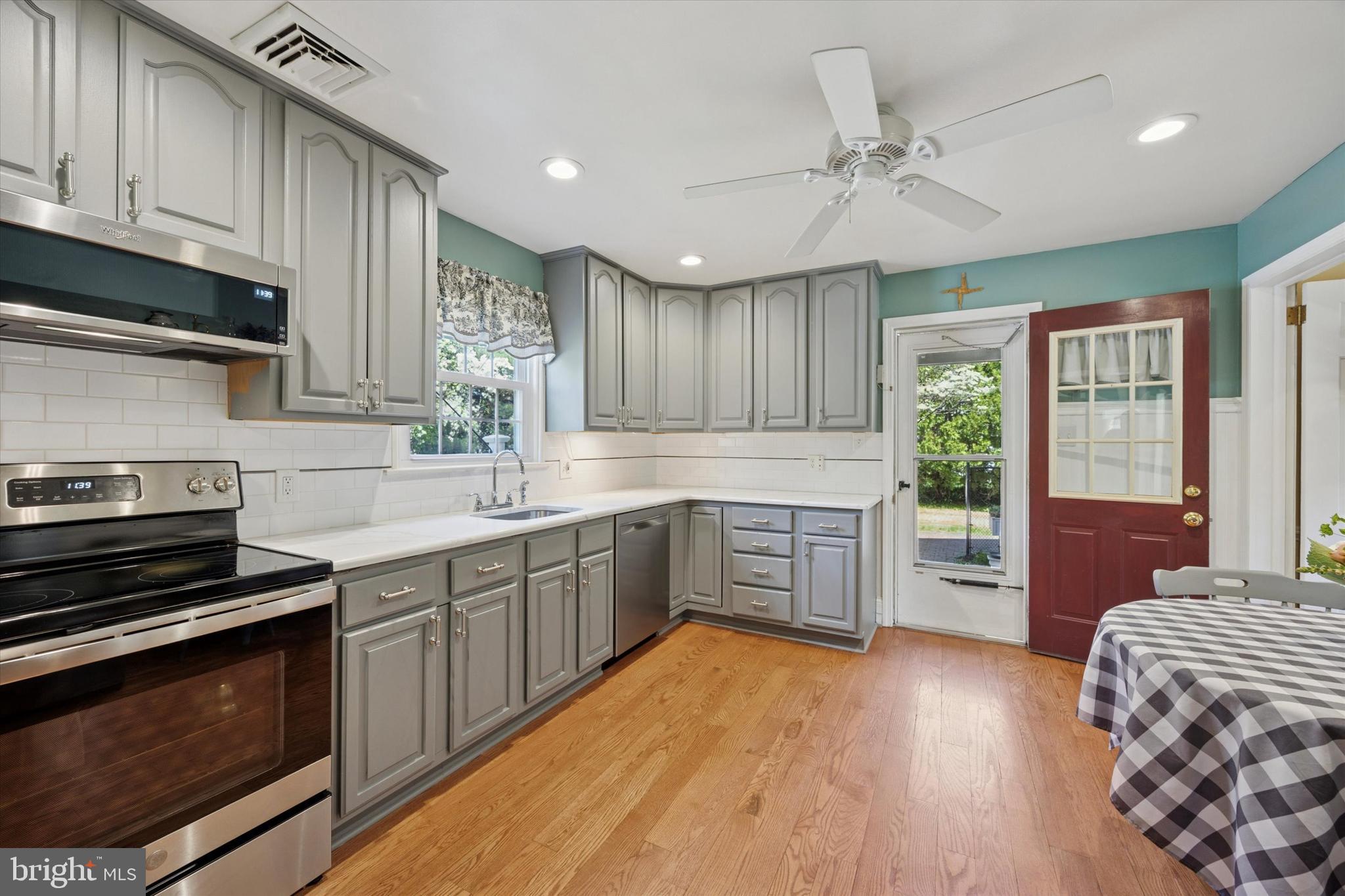 1805 Makefield Road Yardley, PA 19067 - Photo 9 of 26 Gallery Image 9
