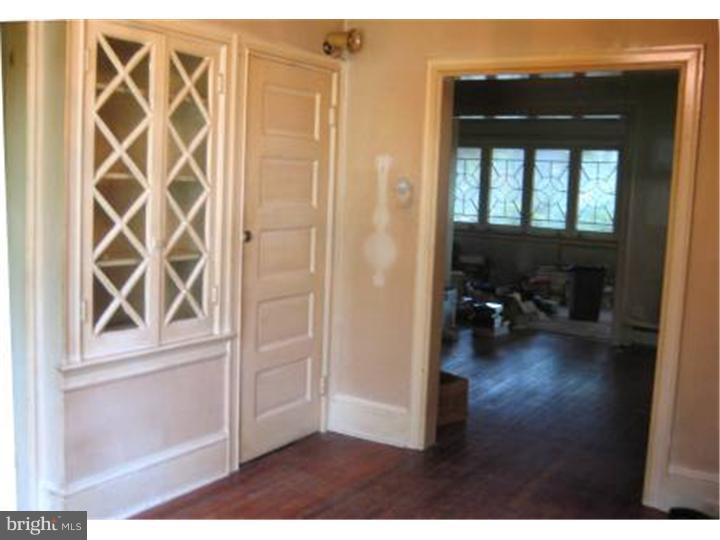 2012 Riverside Drive Trenton, NJ 08618 - Photo 4 of 14 Dining Room