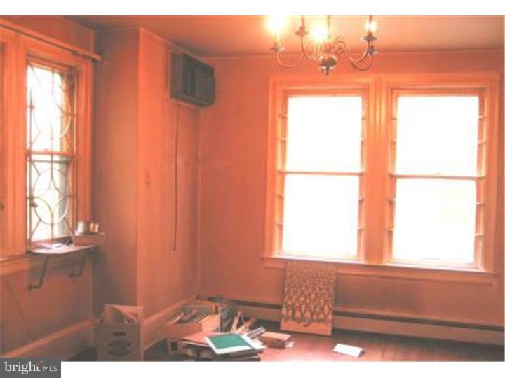 2012 Riverside Drive Trenton, NJ 08618 - Photo 5 of 14 Dining Room
