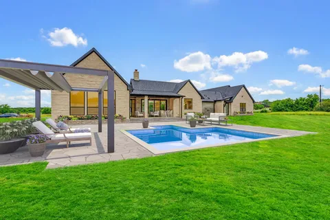 $1,099,990 | 501 Rawhide Lane, Florence, TX 76527