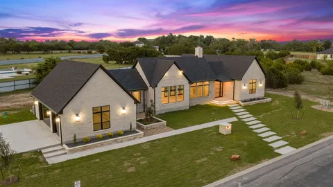 $1,099,990 | 501 Rawhide Lane, Florence, TX 76527