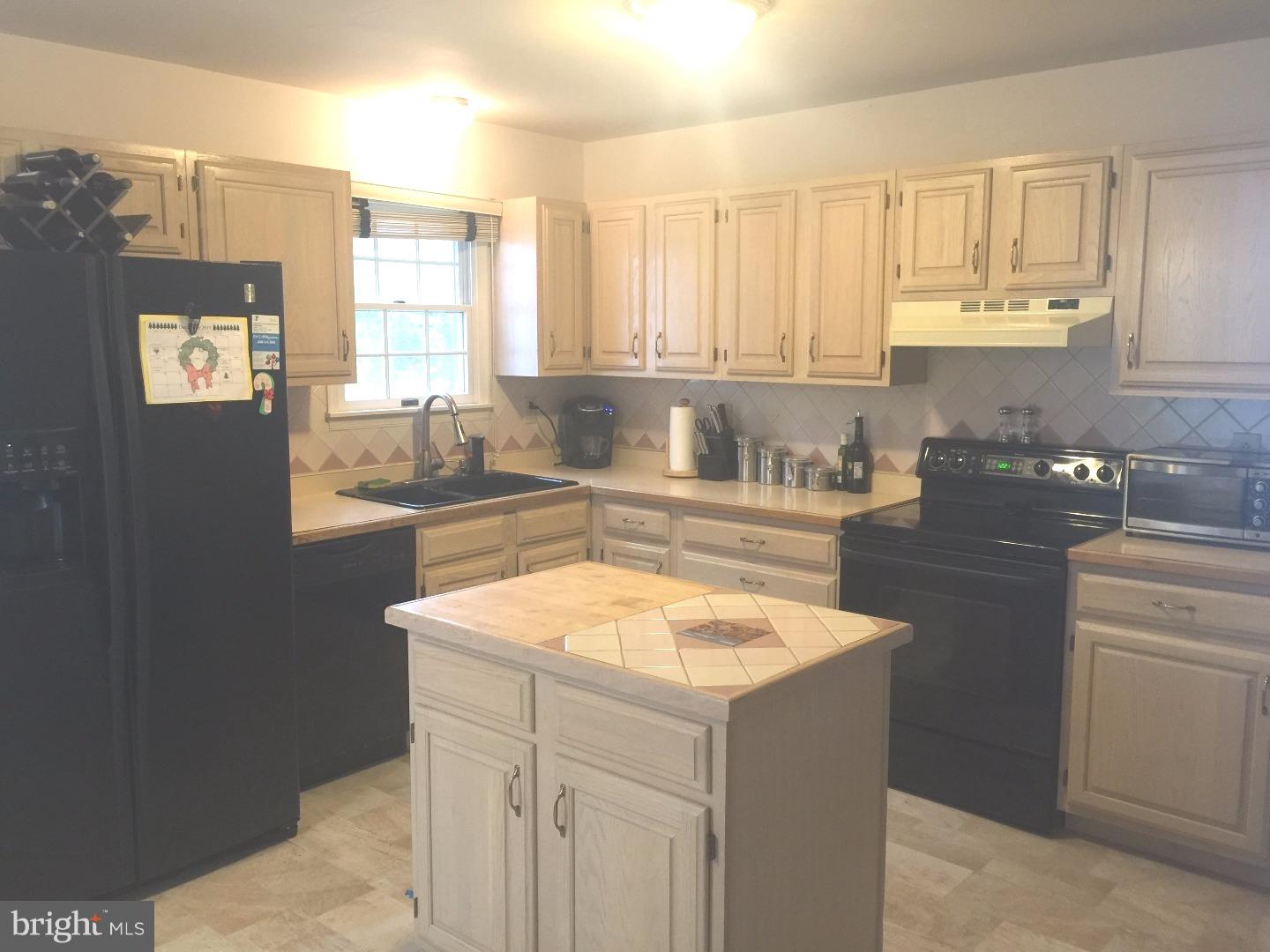 1 Lighthouse Road Wilmington, DE 19809 - Photo 11 of 25 Kitchen