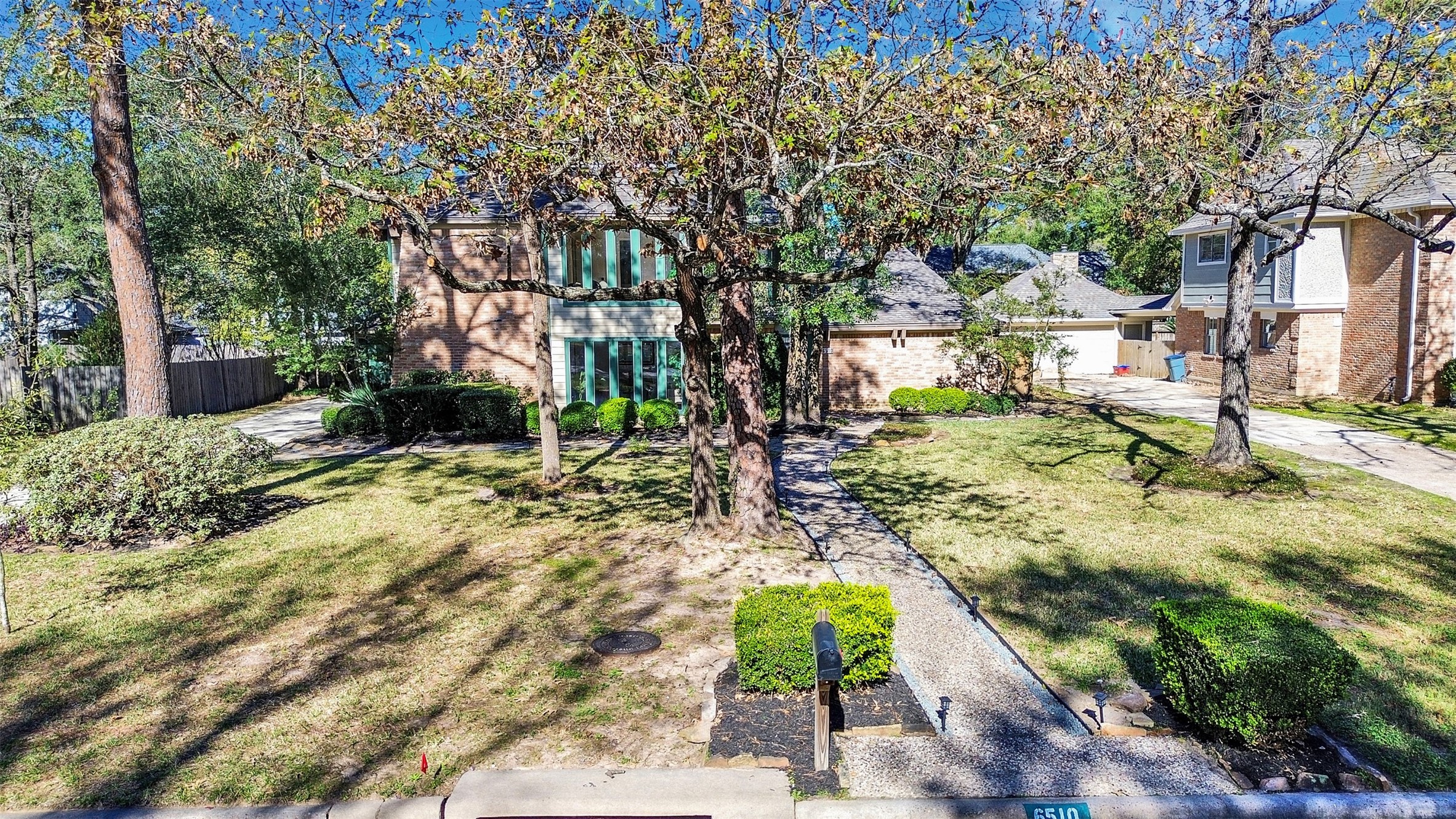 6510 Knollview Drive Spring, TX 77389 - Photo 3 of 43 a view of outdoor space yard and patio