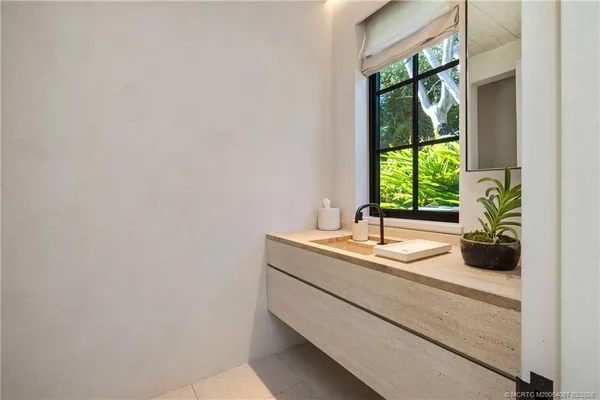 $23,500,000 | 109 South River Road, Stuart, FL 34996