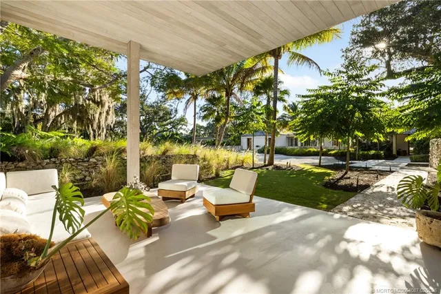 $23,500,000 | 109 South River Road, Stuart, FL 34996