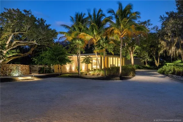 $23,500,000 | 109 South River Road, Stuart, FL 34996