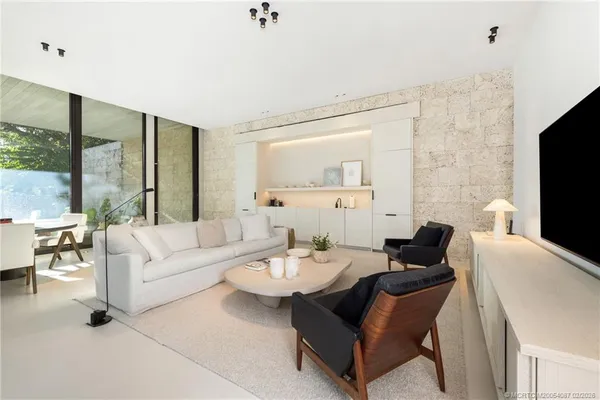 $23,500,000 | 109 South River Road, Stuart, FL 34996