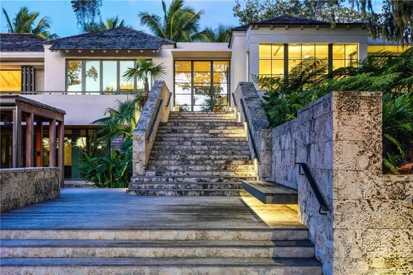 $23,500,000 | 109 South River Road, Stuart, FL 34996