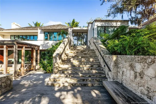 $23,500,000 | 109 South River Road, Stuart, FL 34996