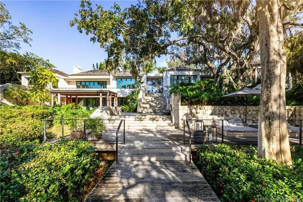 $23,500,000 | 109 South River Road, Stuart, FL 34996