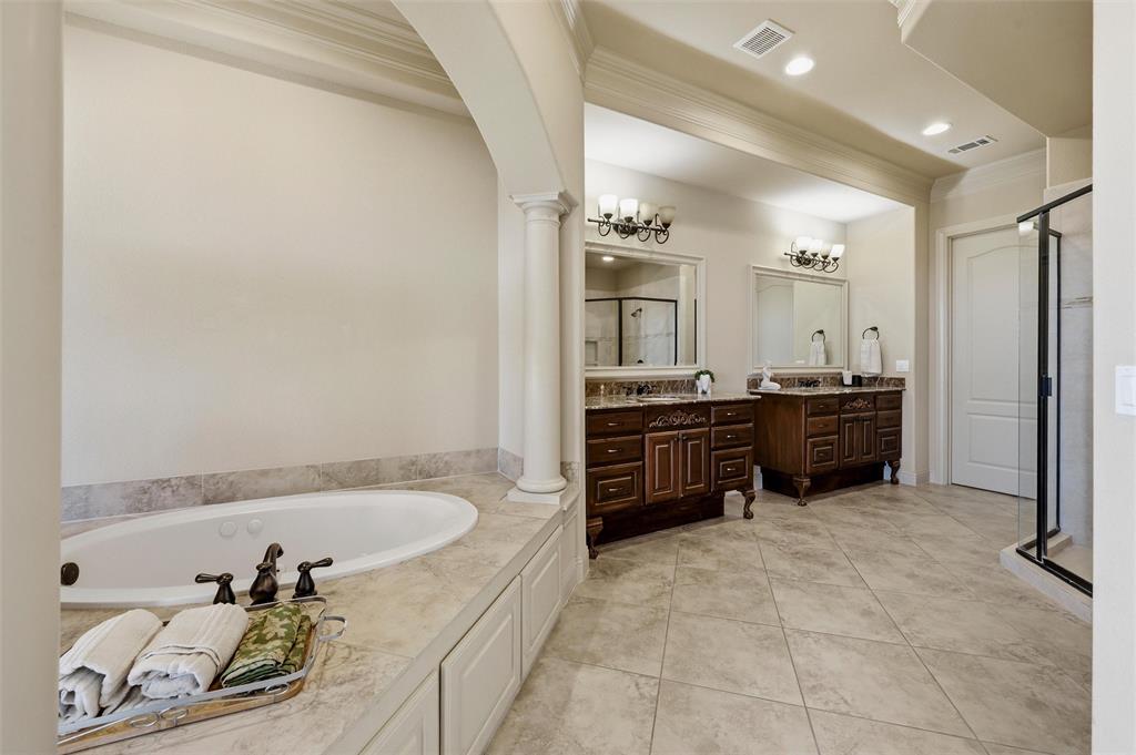 563 Rockingham Drive Irving, TX 75063 - Photo 18 of 33